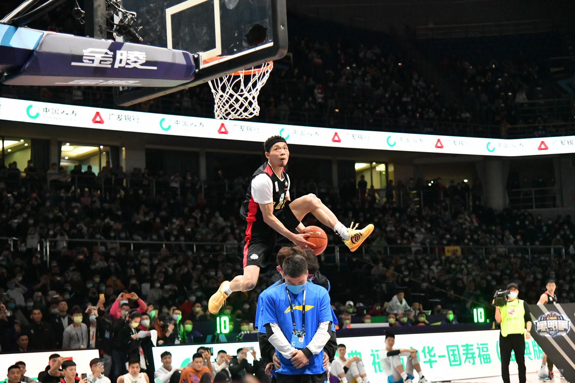 他个人对球 他个人对球