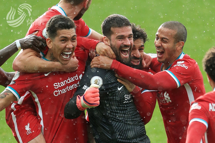 当哨声响起 当哨声响起